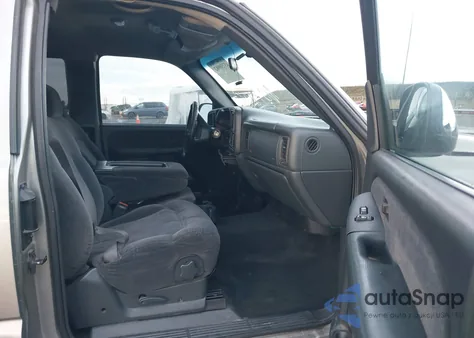 2001 Chevrolet Silverado 1500 Ls from USA, damaged, VIN 2GCEC19V711211297